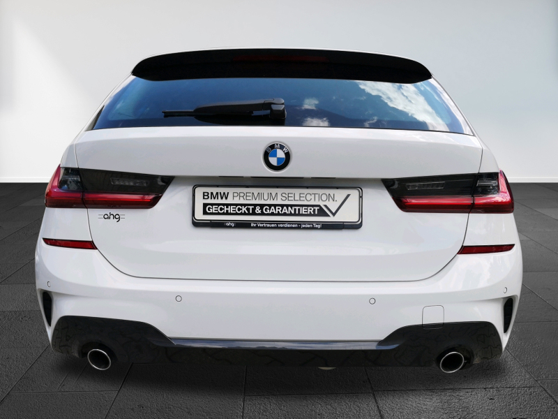 BMW - 318d Touring M Sport Aut.