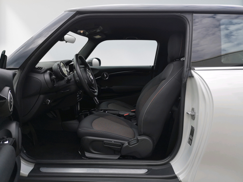 MINI - Cooper D Aut. Apple CarPlay