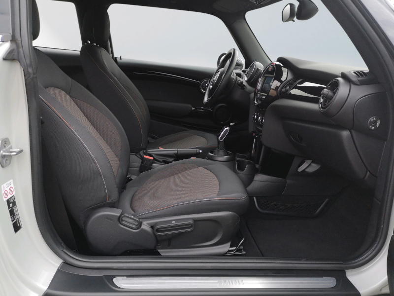 MINI - Cooper D Aut. Apple CarPlay