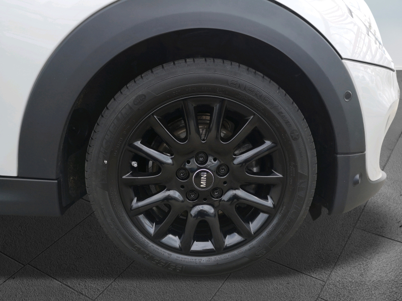 MINI - Cooper D Aut. Apple CarPlay