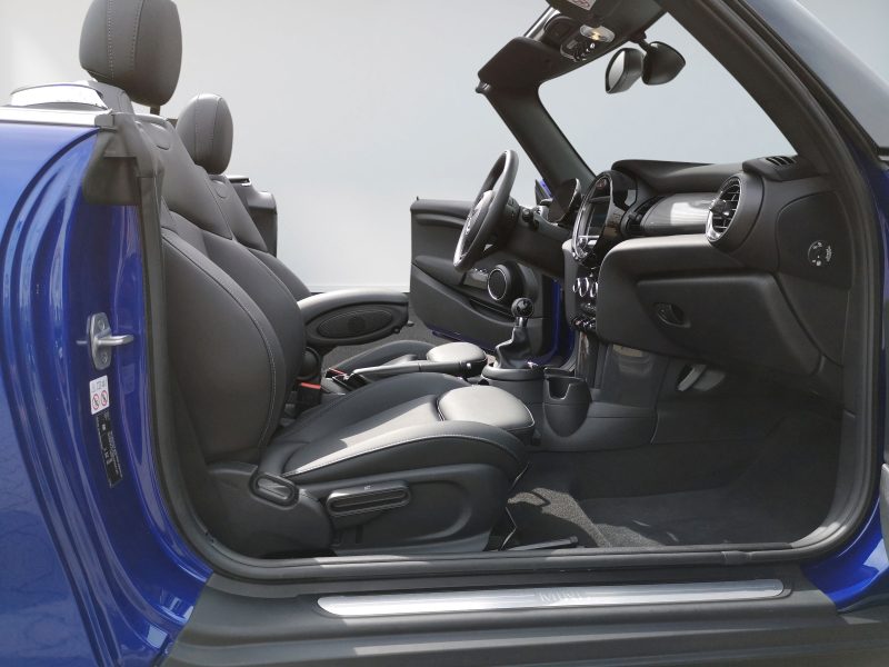 MINI - Cooper Cabrio