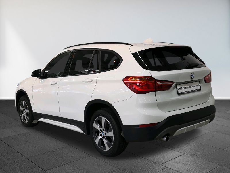 BMW - X1 sDrive18i Sport Line