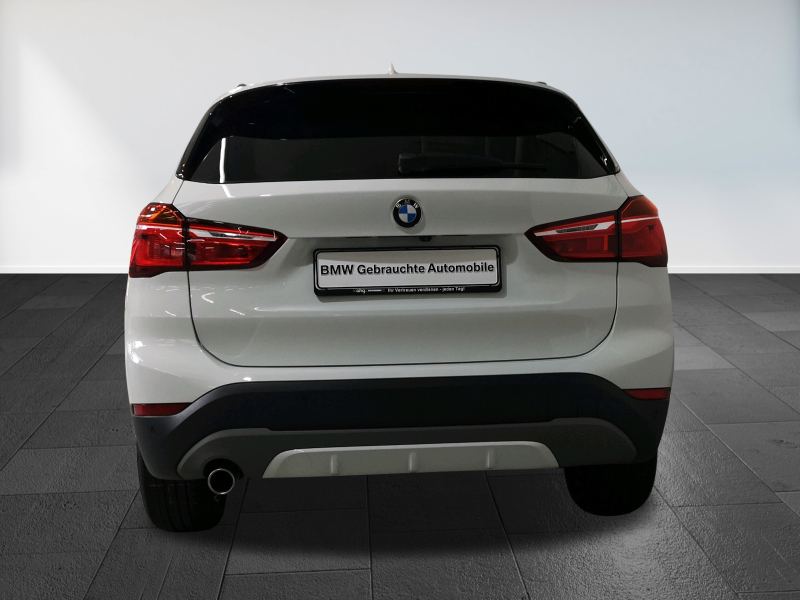BMW - X1 sDrive18i Sport Line
