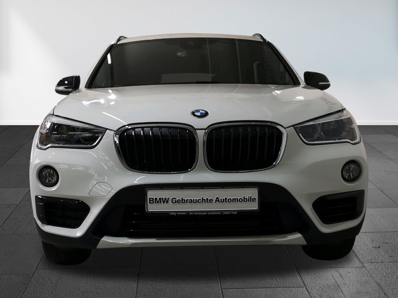 BMW - X1 sDrive18i Sport Line