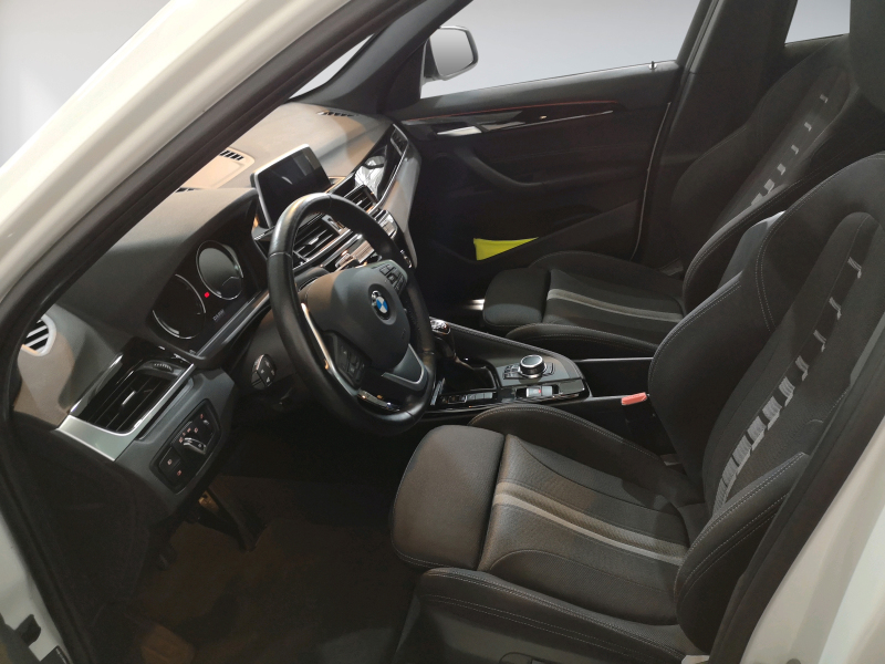 BMW - X1 sDrive18i Sport Line