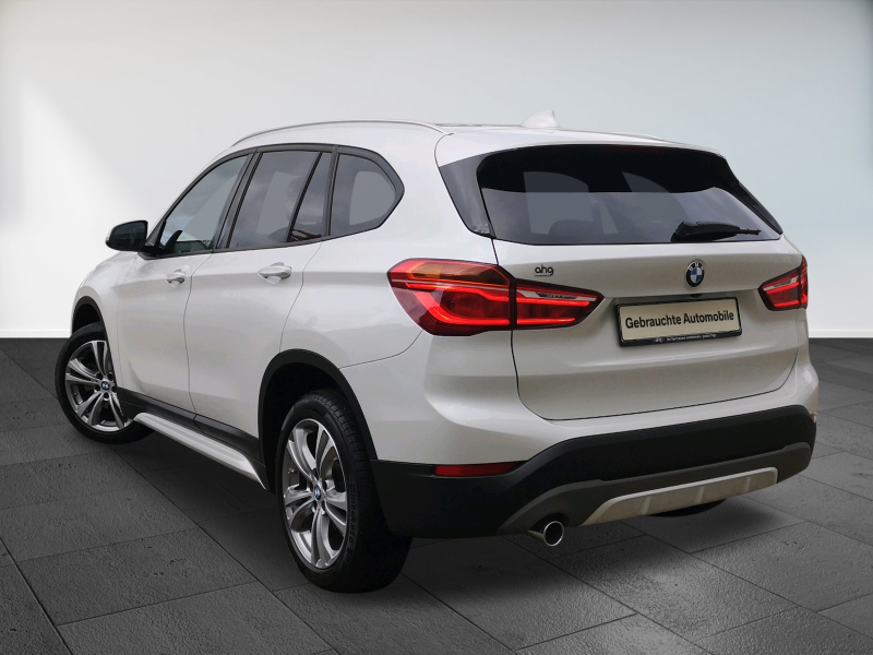 BMW - X1 sDrive18i Sport Line
