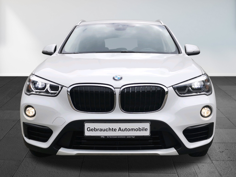 BMW - X1 sDrive18i Sport Line