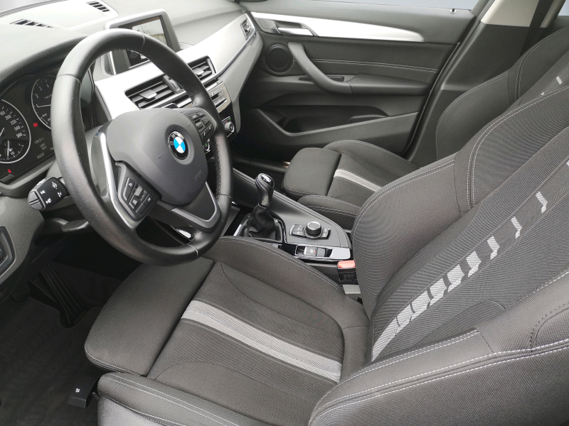 BMW - X1 sDrive18i Sport Line