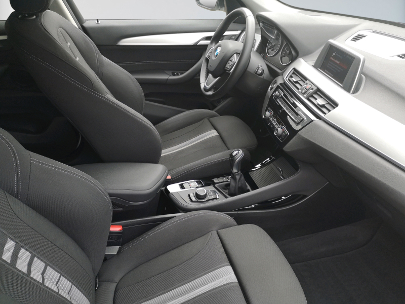 BMW - X1 sDrive18i Sport Line