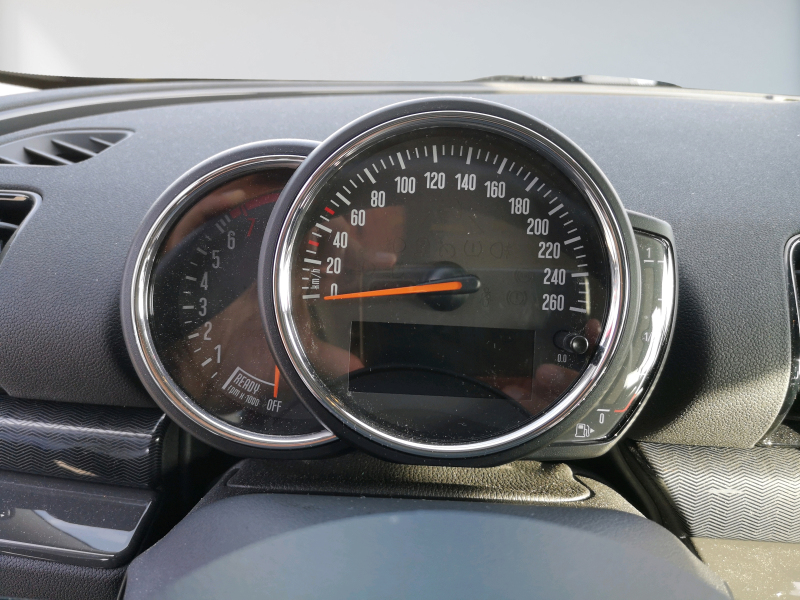 MINI - Clubman Cooper