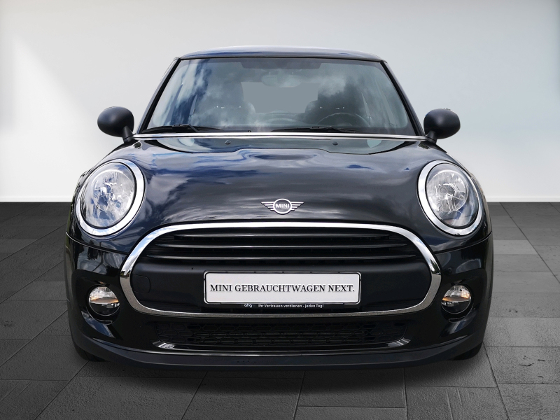 MINI - One Blackyard